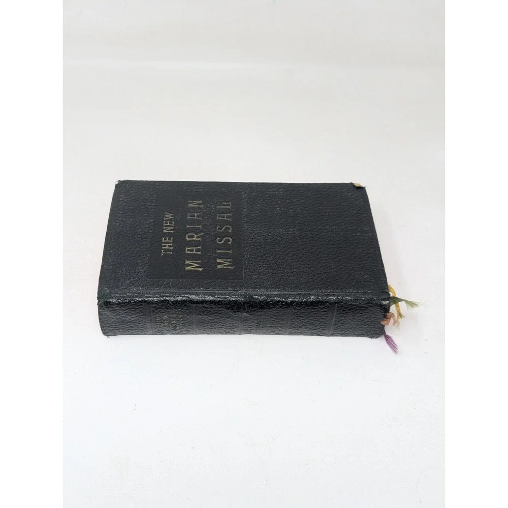 Vintage 1953 The New Marian Missal for‎ Daily Mass Fr. Juergens Regina Press